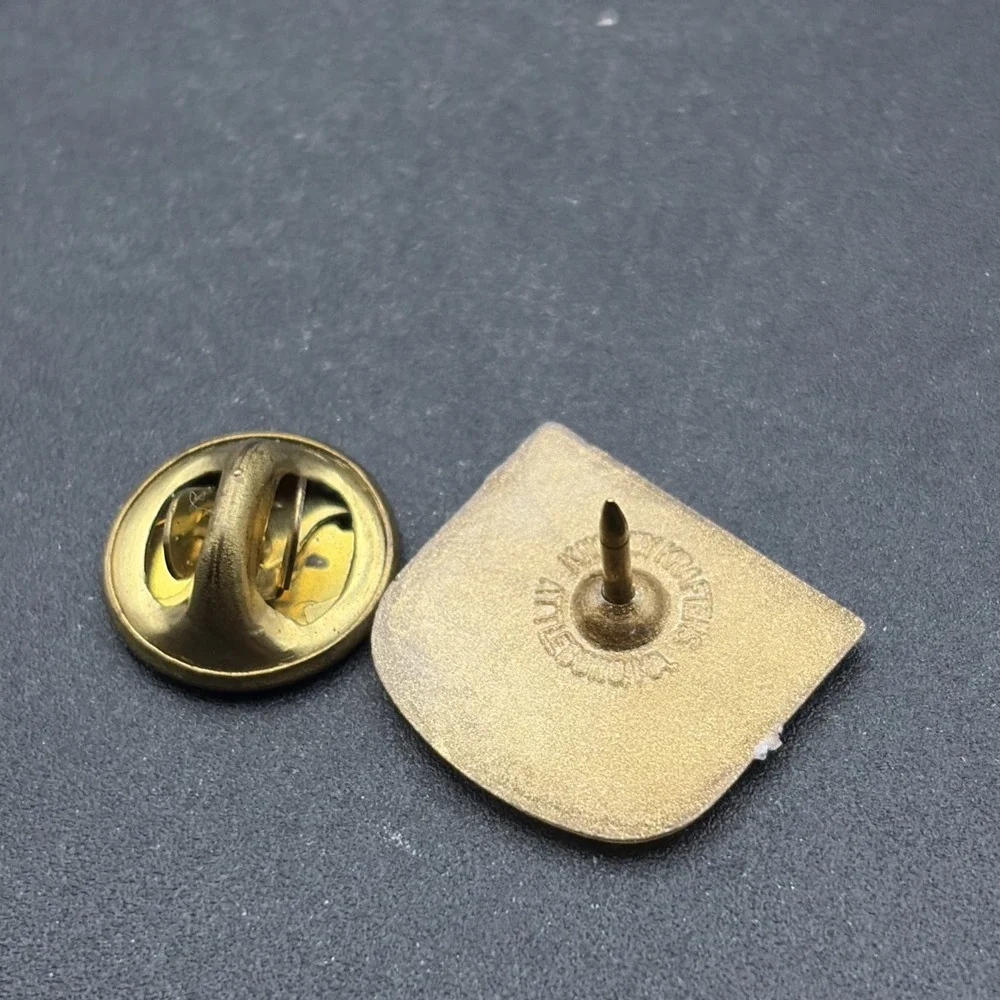 Presidential Sports Award Plastic‎ Lapel Hat Pin